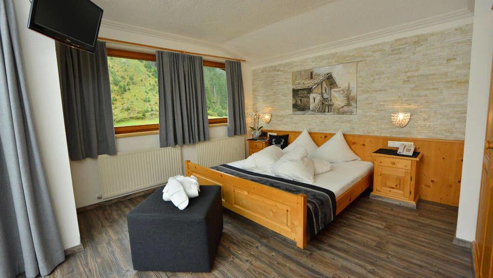 Hotel Moederle Sankt Leonhard im Pitztal Exterior photo