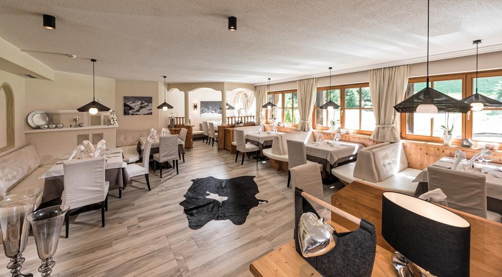 Hotel Moederle Sankt Leonhard im Pitztal Exterior photo