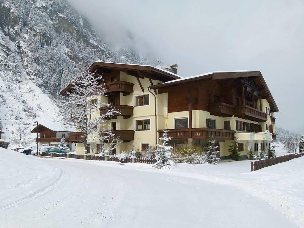 Hotel Moederle Sankt Leonhard im Pitztal Exterior photo